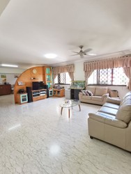 Blk 311 Tampines Street 33 (Tampines), HDB Executive #200772052